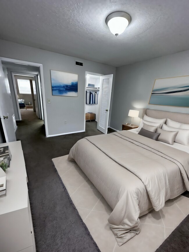 Building Photo - Banyon