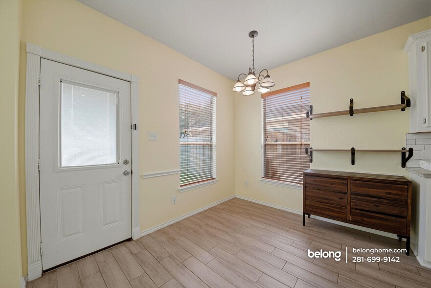 Building Photo - 16246 Field Haze Tr