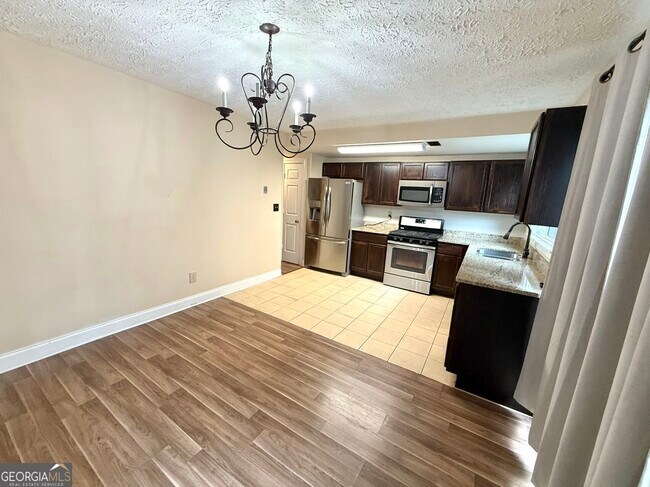 Building Photo - 1220 Kennesaw Trace Ct