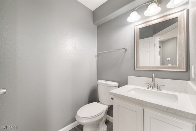 Building Photo - 11981 Fairfax Ridge St