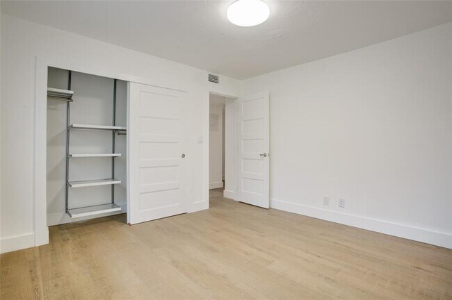 Building Photo - 530 S Federal Hwy