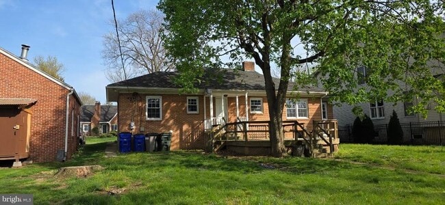 Building Photo - 1319 The Terrace