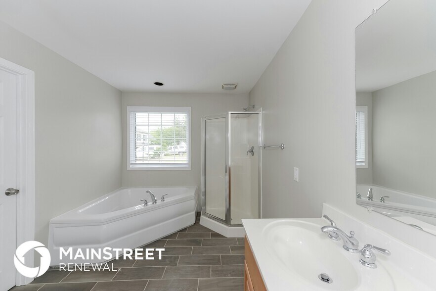 Building Photo - 2312 Harborwood Point