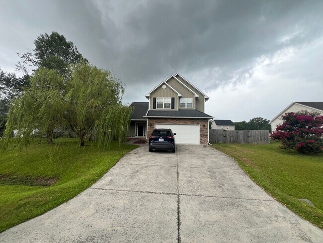 Building Photo - 314 Springcreek Ct
