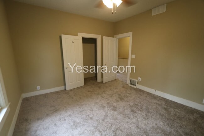 Building Photo - 2 Bedroom 2 Bath House