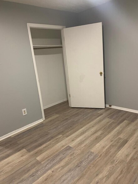 Building Photo - 212 Preston Ave