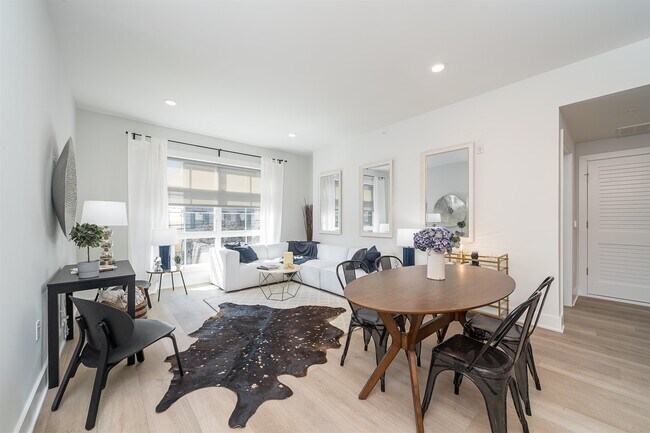 Building Photo - 418 Palisade Ave