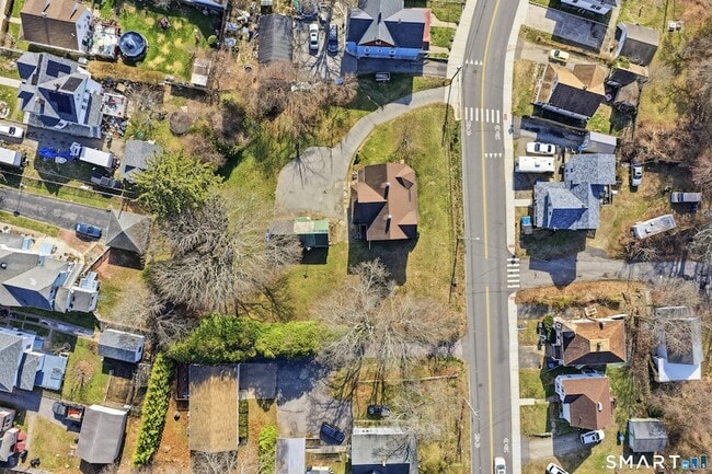 Building Photo - 43 Dunham St