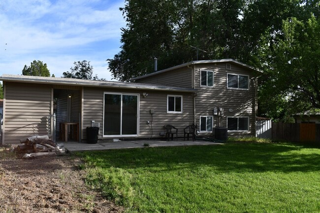 Building Photo - 563 E Hilo St
