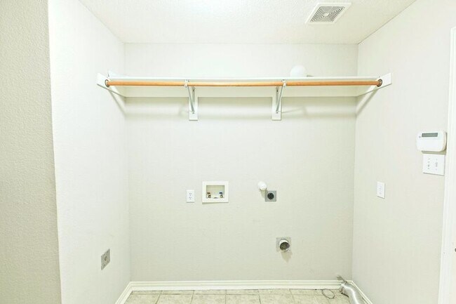 Building Photo - 3643 Copper Stone Dr