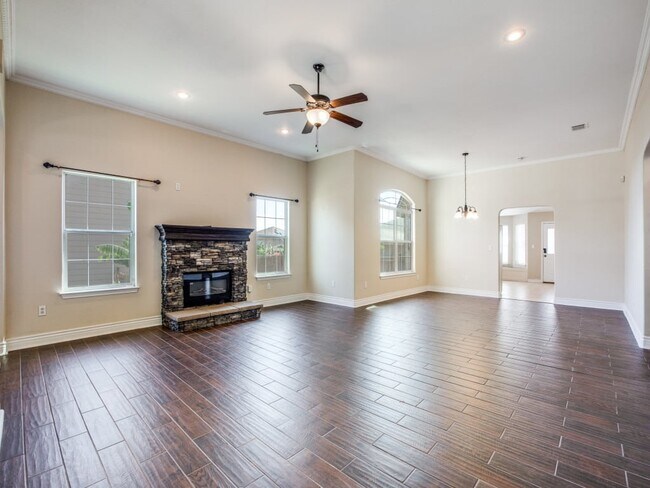 Building Photo - 6102 Still Meadow