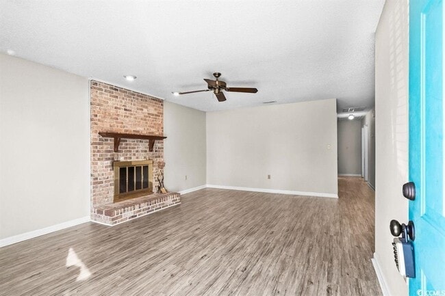 Building Photo - 6536 Valene Ct