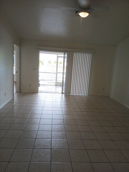 Great room to lanai - 1411 Gleason Pky