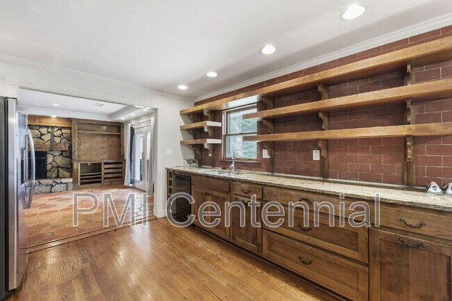 Building Photo - 2649 Homeland Dr