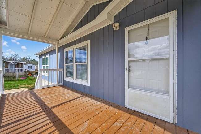 Building Photo - 15933 W Relza Dr
