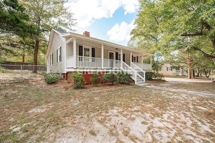 Building Photo - 2100 Lake Shore Dr