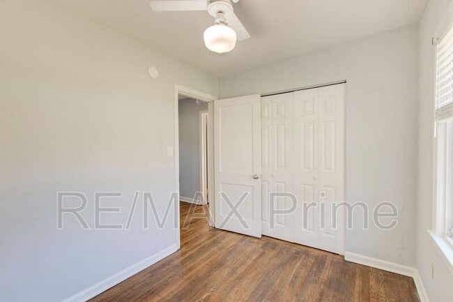 Building Photo - 200 Cynthia Dr