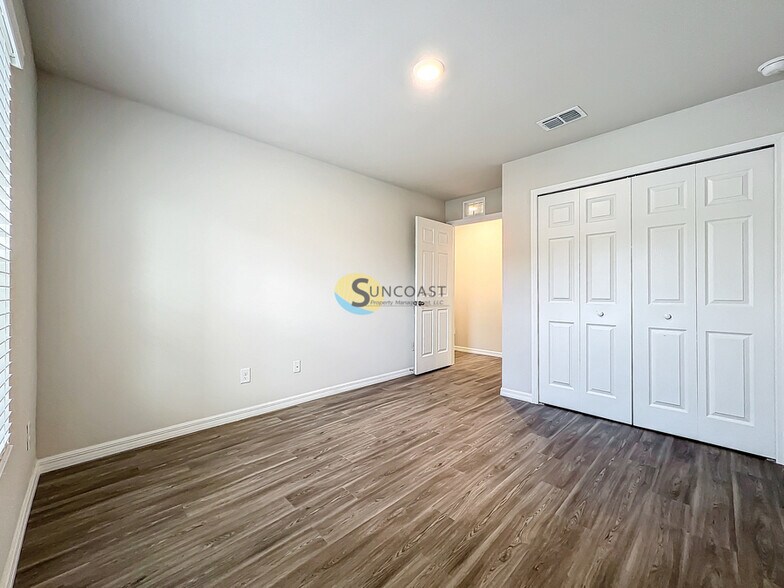 Building Photo - 1492 Biscayne Dr