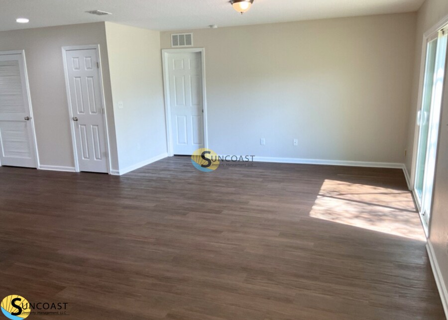 Building Photo - 8760 Kaye Ln