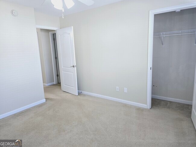 Building Photo - 249 Durham Park Way