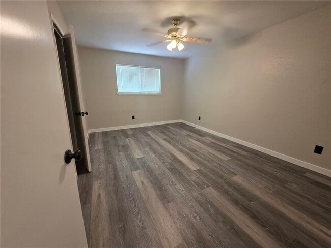 Building Photo - 12740 Shannon Hills Dr