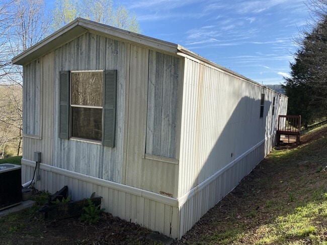 Building Photo - 41 Windy Hill Rd