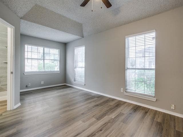 Building Photo - 428 Surrey Pl