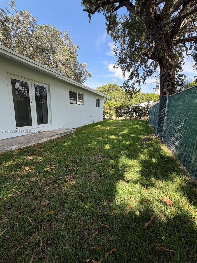 Building Photo - 6091 SW 64th Terrace