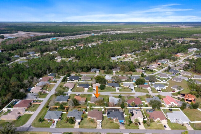 Building Photo - 6 Lemay Pl