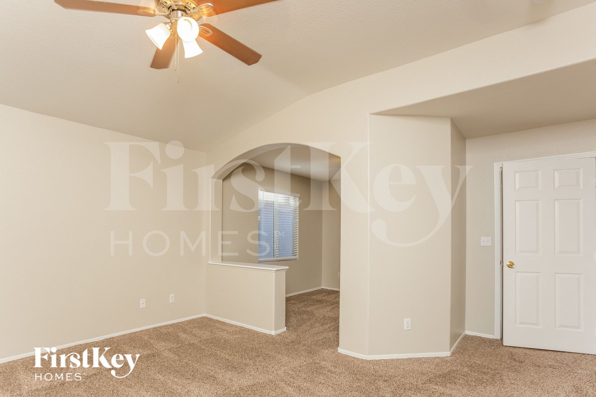 Building Photo - 9947 Pioneer Ave