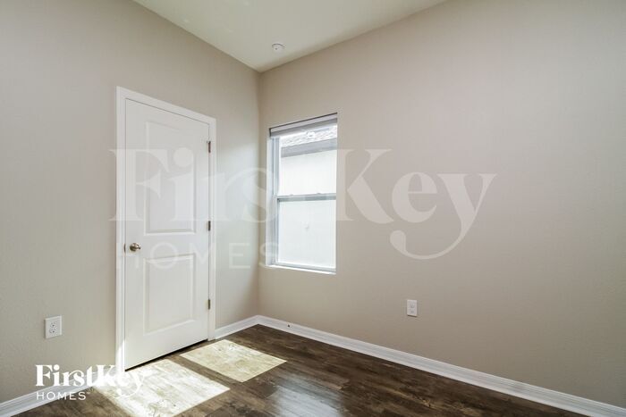 Building Photo - 3009 Nova Scotia Wy