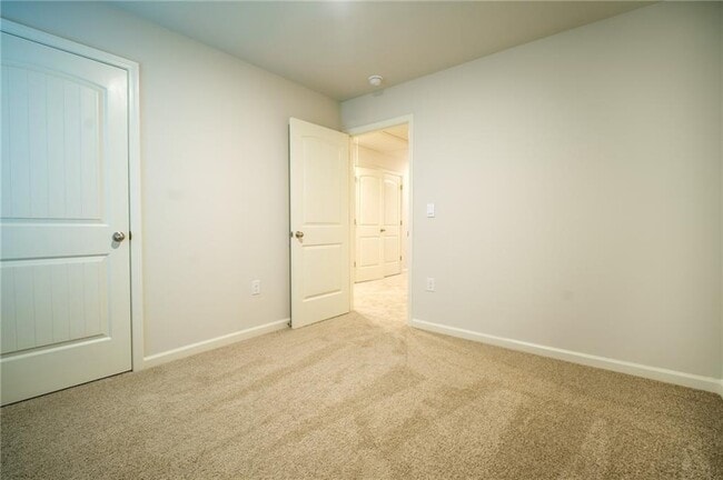 Building Photo - 25 Stoneybrook Dr