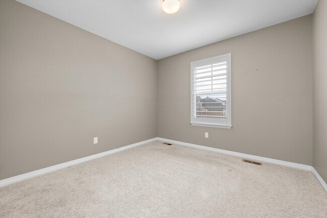 Building Photo - 8344 Coopers Hawk Way