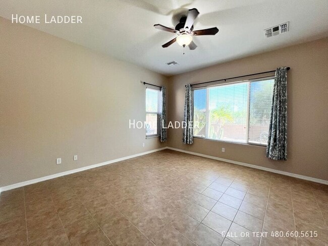 Building Photo - 6491 W Victory Way