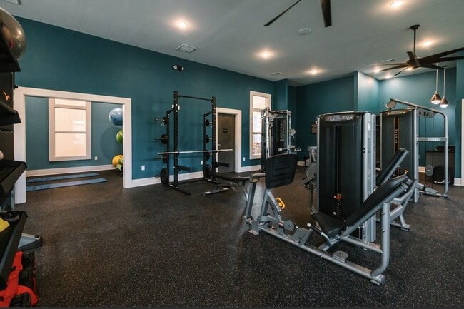 Building Photo - 2821 Yorkshire Moors Wy