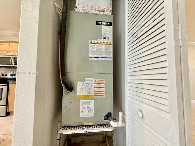 Building Photo - 2674 SW 84th Terrace