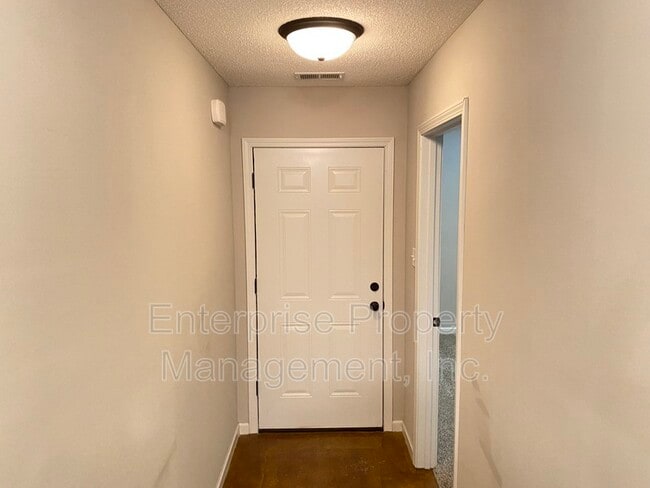 Building Photo - 9404 Eckley Pl