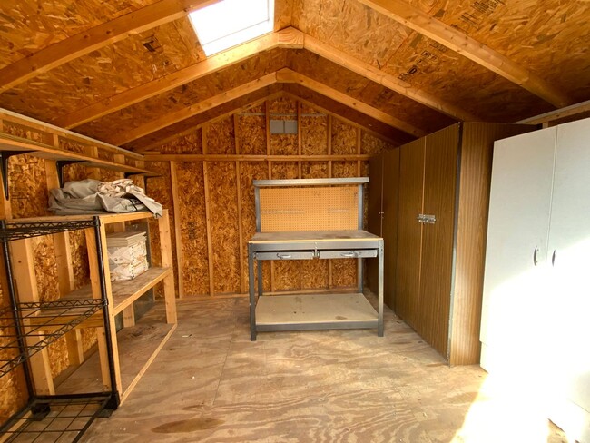 Building Photo - 3 Bedroom Single Story Home Available Near Eubank Blvd NE & Indian School Rd NE!