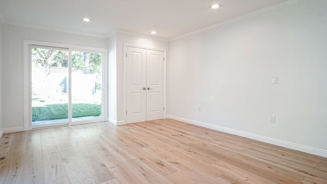 Building Photo - 5 bedroom, 5.5 bath, 4800 sq ft Prime Studio City Home with Pool and Hollywood Hills views