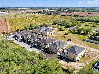 Building Photo - 2416 E Rogers Rd