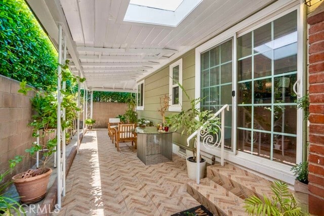 Building Photo - 7128 Mammoth Ave