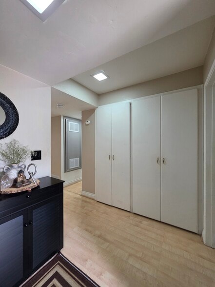 Building Photo - 9949 Scripps Westview Way