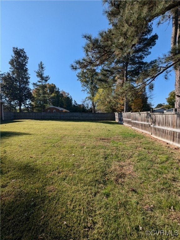 476 N Juniper Ave 476 N Juniper Ave Highland Springs VA 23075