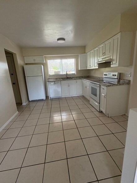 Kitchen - 914 Osceola Trl