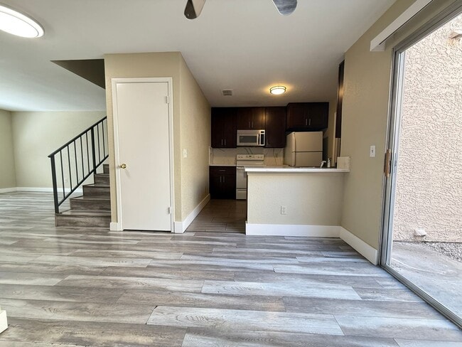 Building Photo - 6750 Del Rey Ave