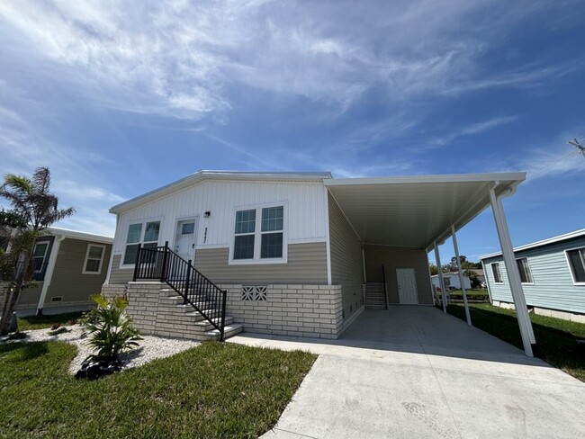 Building Photo - 5647 Blue Harbor Dr