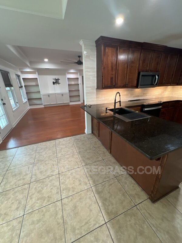 Building Photo - 628 Joe Bruer Rd