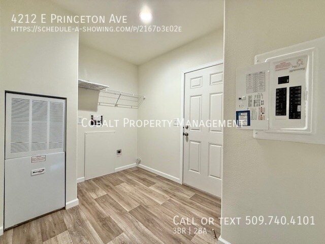 Building Photo - 4212 E Princeton Ave