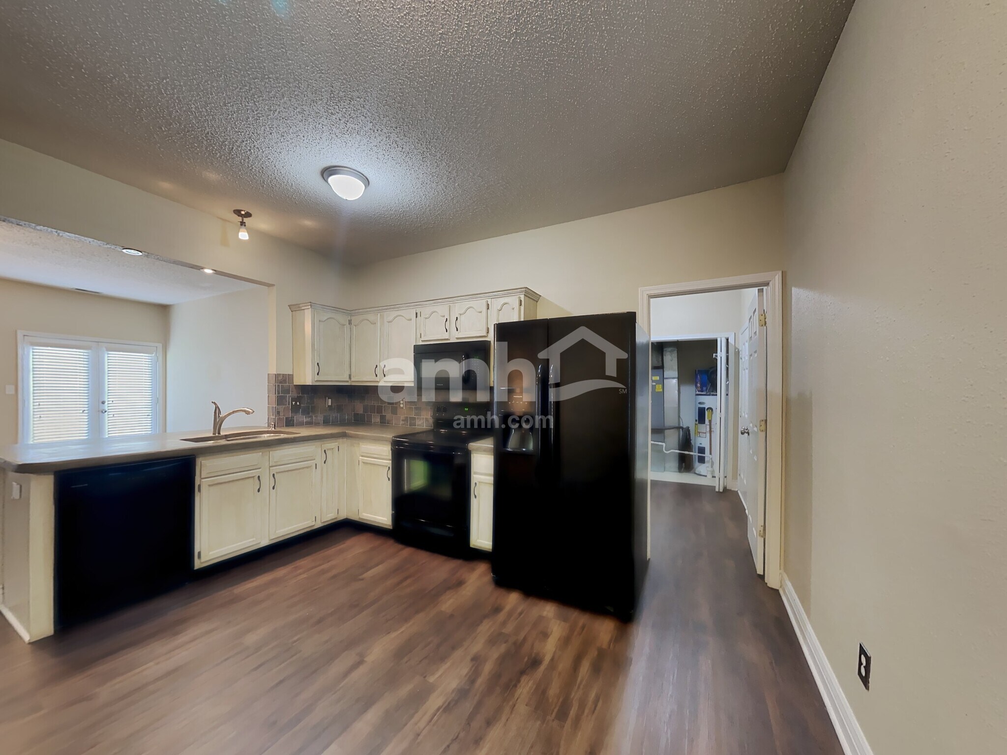 Building Photo - 12247 Inside Trail