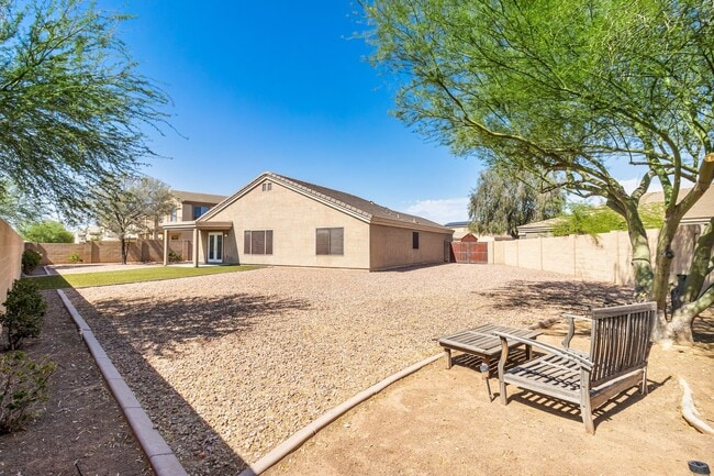 Building Photo - Big, Bright & Built for Comfortable Living!